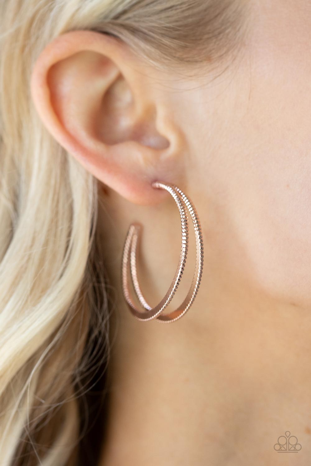 14k Gold Knife Edge Hoop Earrings – Didi Rose Jewelry